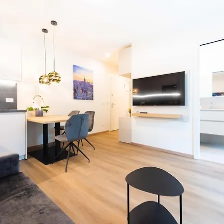 Citypointapartments-park *